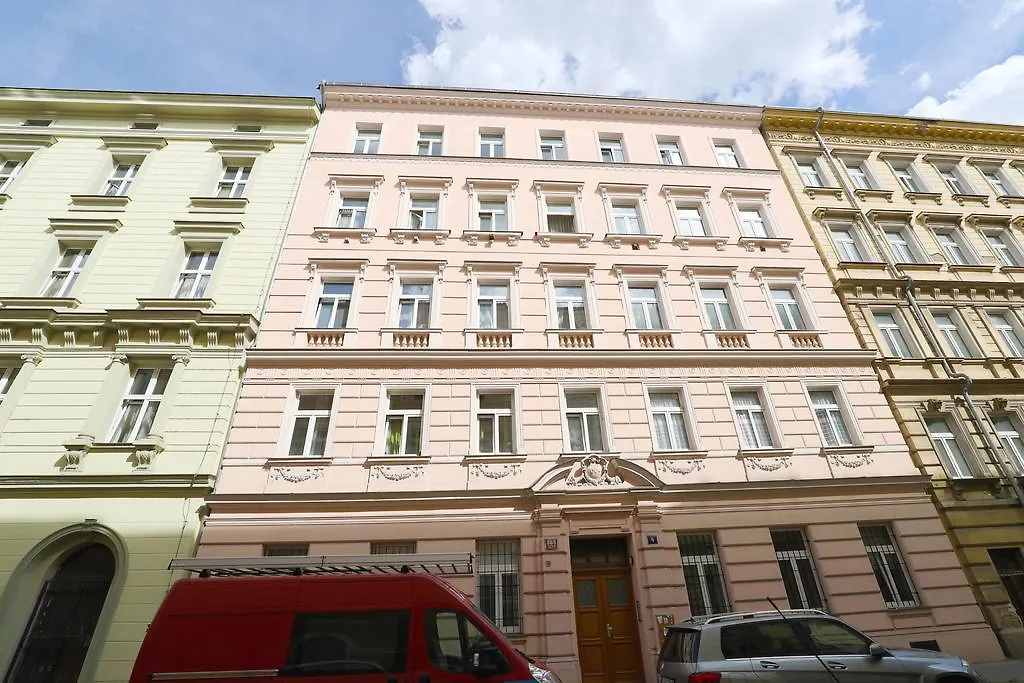 Apartment Andel Tomaskova Prague