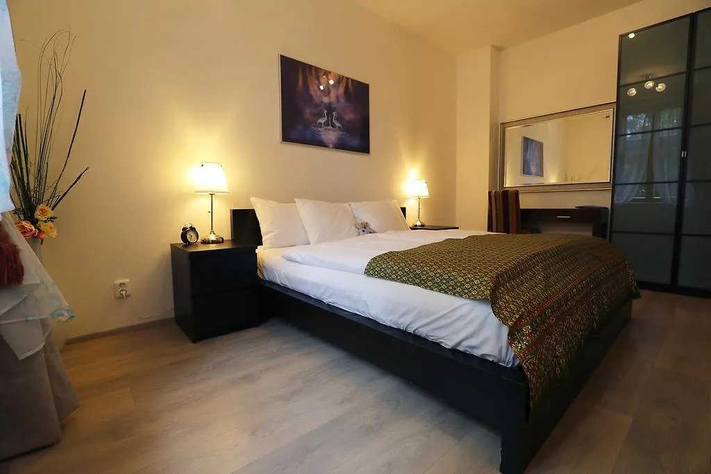 Apartment Andel Tomaskova Prague